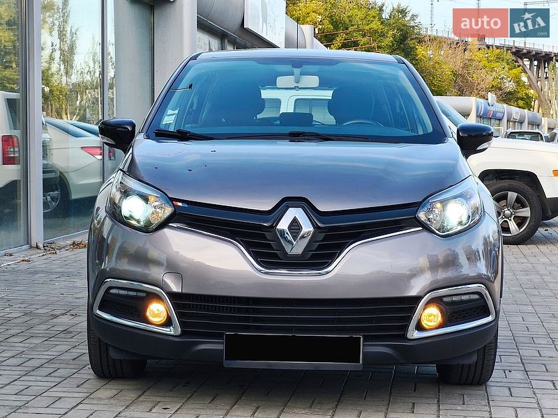 Внедорожник / Кроссовер Renault Captur 2016 в Днепре фото 3 Внедорожник / Кроссовер Renault Captur 2016 в Днепре