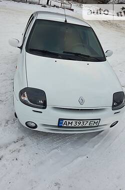 Седан Renault Clio Symbol 2001 в Бердичеві