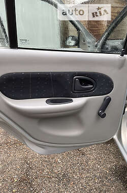 Седан Renault Clio Symbol 2003 в 