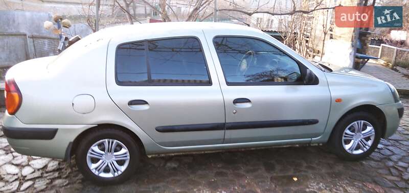 Седан Renault Clio Symbol 2003 в Ватутино