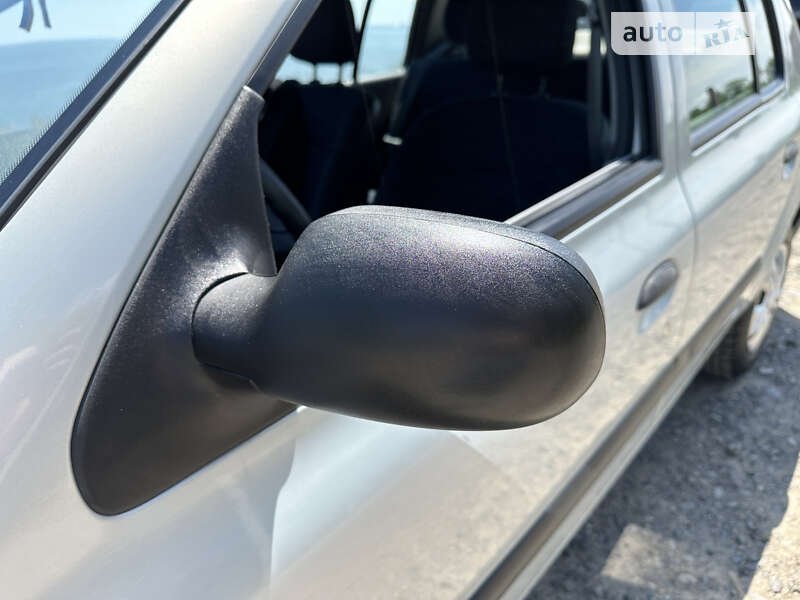 Седан Renault Clio Symbol 2003 в Одессе
