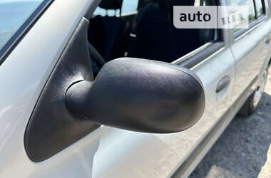 Седан Renault Clio Symbol 2003 в 