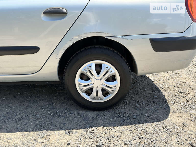 Седан Renault Clio Symbol 2003 в Одессе