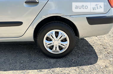 Седан Renault Clio Symbol 2003 в 