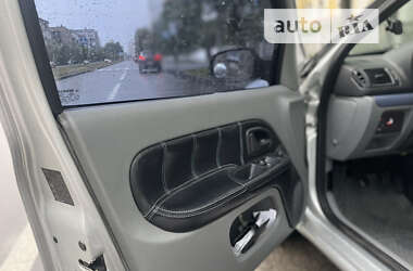 Седан Renault Clio Symbol 2006 в 