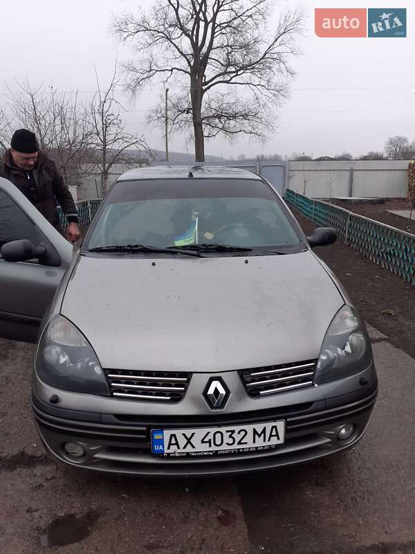 Седан Renault Clio Symbol 2003 в Карловке