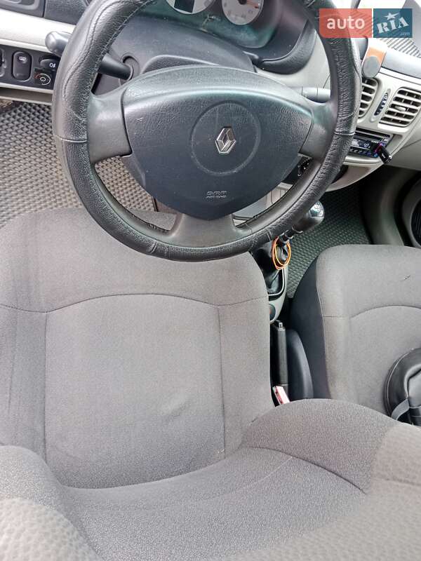 Седан Renault Clio Symbol 2006 в Калуше