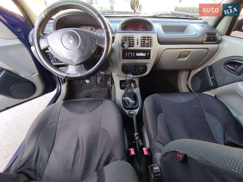 Седан Renault Clio Symbol 2005 в Киеве