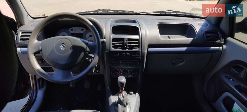 Седан Renault Clio Symbol 2006 в Киеве