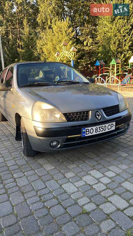 Renault Clio Symbol 2004