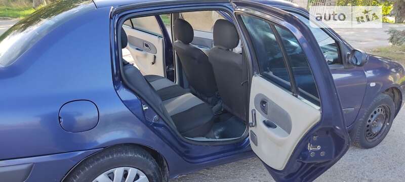 Седан Renault Clio Symbol 2006 в Черновцах
