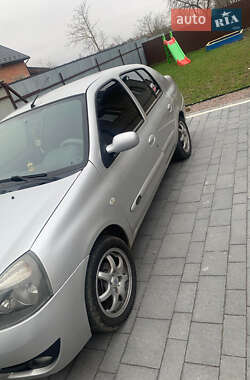 Седан Renault Clio Symbol 2008 в 