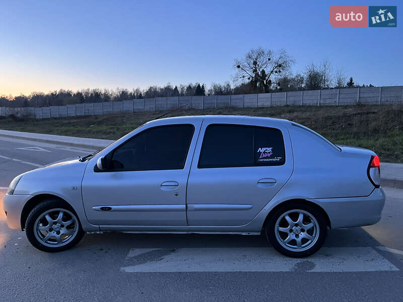 Седан Renault Clio Symbol 2008 в 