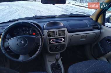 Седан Renault Clio Symbol 2002 в 