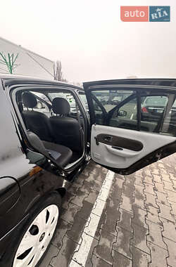 Седан Renault Clio Symbol 2006 в 