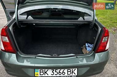 Седан Renault Clio Symbol 2008 в 