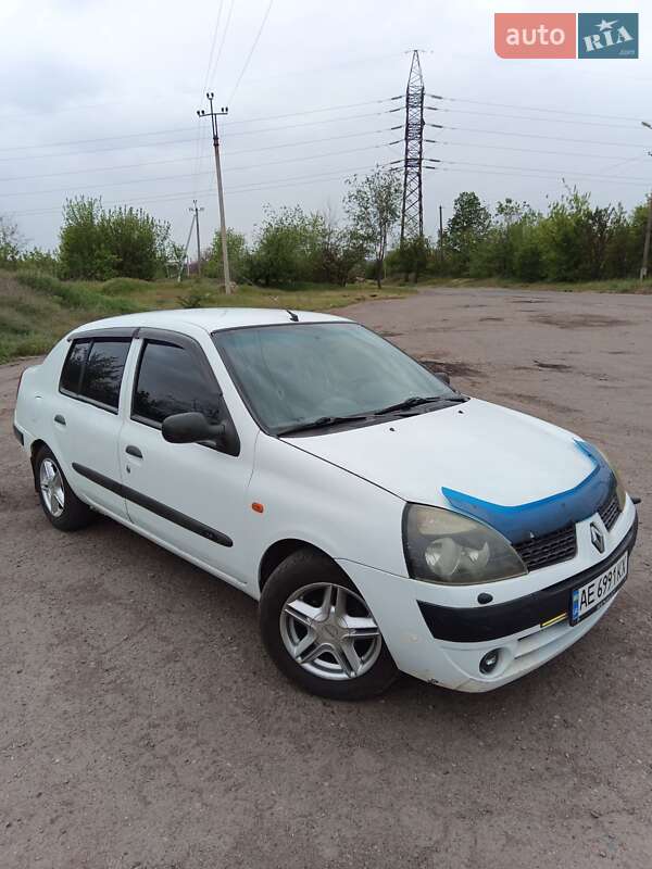 Renault Clio Symbol 2003