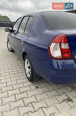 Седан Renault Clio Symbol 2008 в 
