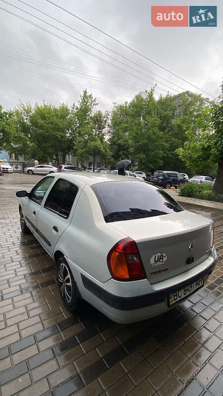 Седан Renault Clio Symbol 2002 в Киеве