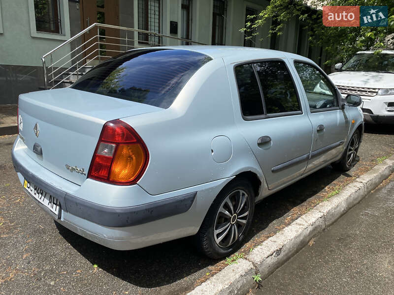 Седан Renault Clio Symbol 2002 в Киеве