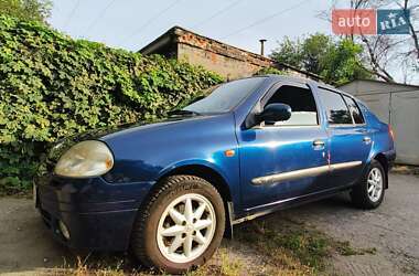 Седан Renault Clio Symbol 2001 в Дніпрі