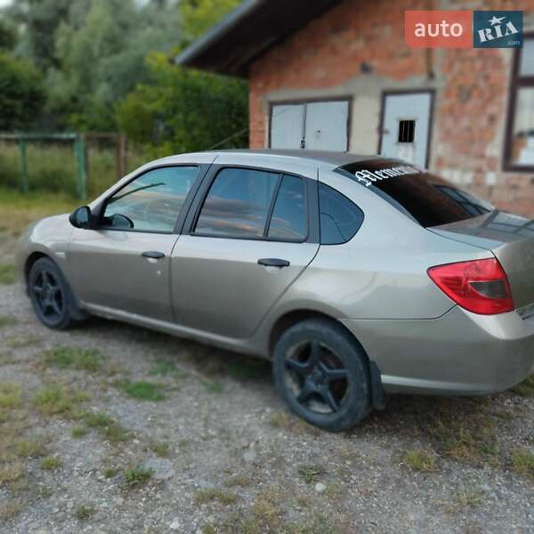 Седан Renault Clio Symbol 2008 в Черновцах