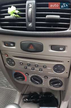 Седан Renault Clio Symbol 2008 в 