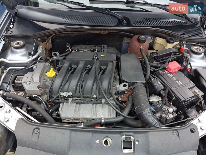 Седан Renault Clio Symbol 2008 в Запорожье