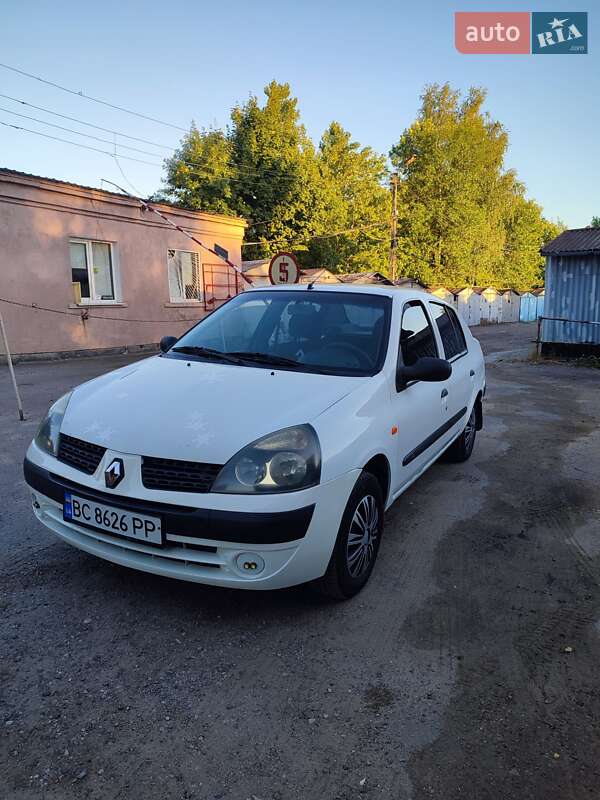 Renault Clio Symbol 2002