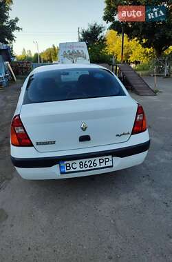 Седан Renault Clio Symbol 2002 в 