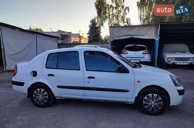 Седан Renault Clio Symbol 2002 в 