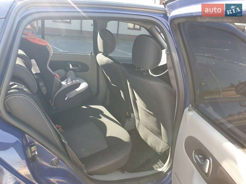 Седан Renault Clio Symbol 2010 в Виннице