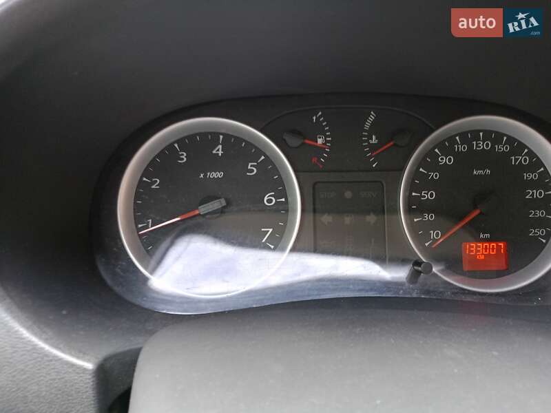 Седан Renault Clio Symbol 2010 в Виннице