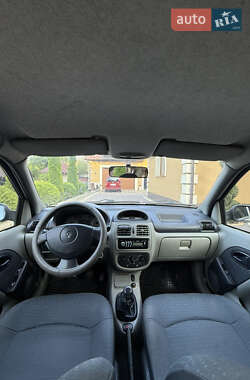 Седан Renault Clio Symbol 2005 в 