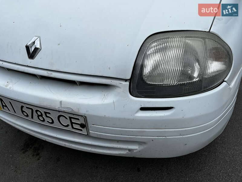 Седан Renault Clio Symbol 2001 в Бородянці