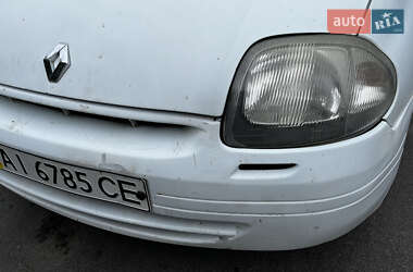 Седан Renault Clio Symbol 2001 в 