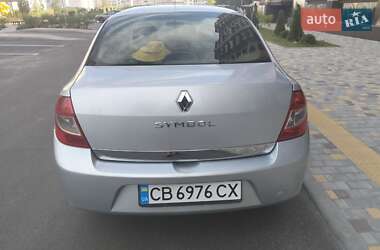 Седан Renault Clio Symbol 2011 в 