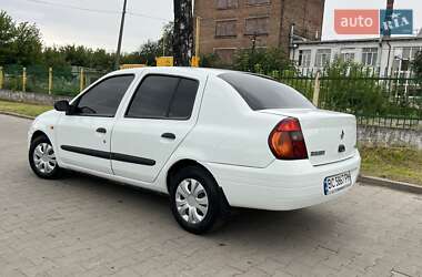 Седан Renault Clio Symbol 2001 в 