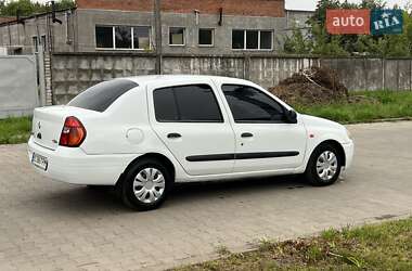 Седан Renault Clio Symbol 2001 в 