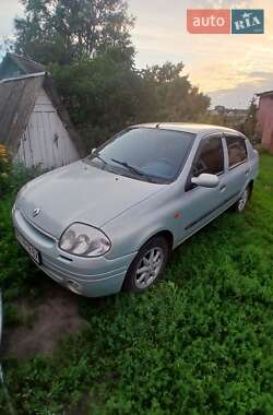 Седан Renault Clio Symbol 2001 в 