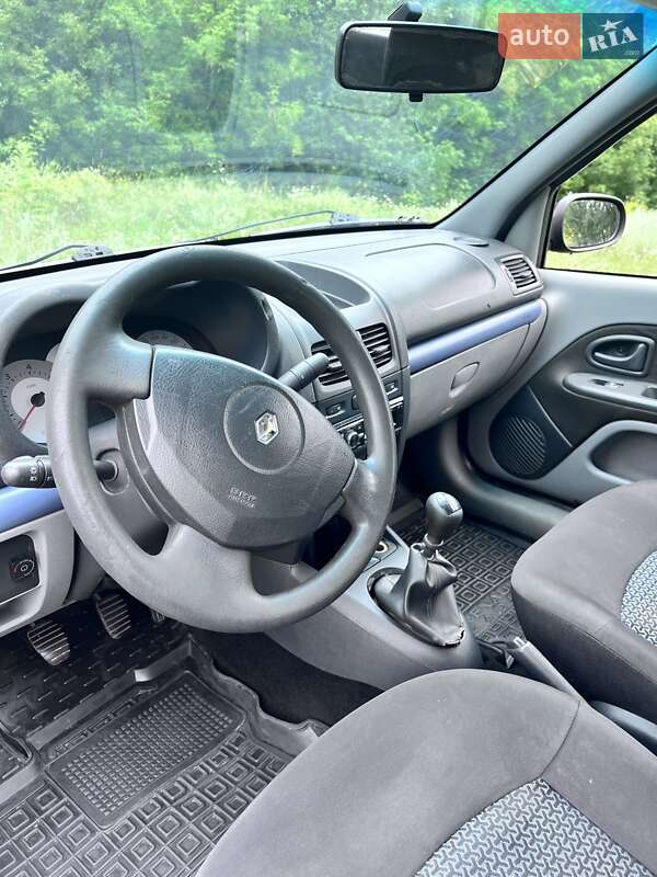 Седан Renault Clio Symbol 2007 в Варве