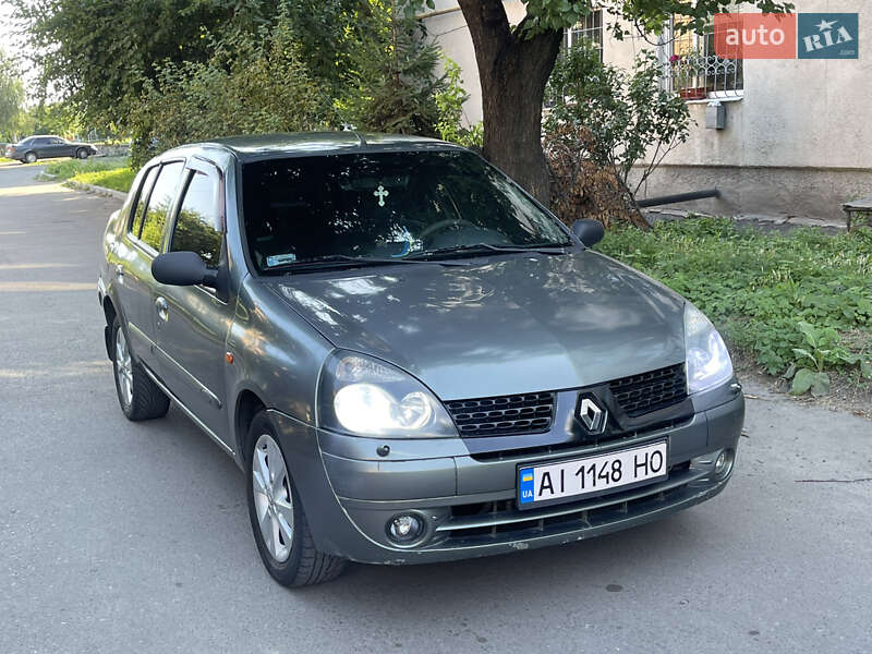 Renault Clio Symbol 2003