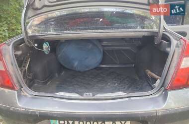 Седан Renault Clio Symbol 2003 в 