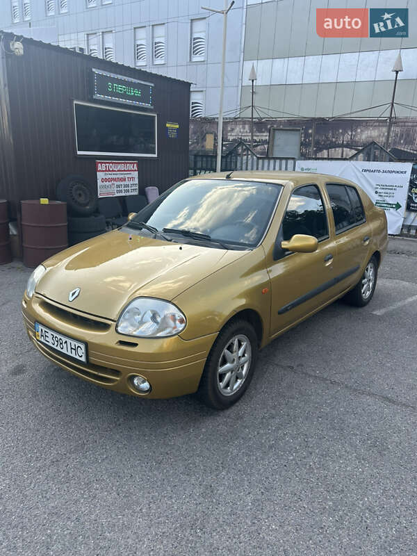 Седан Renault Clio Symbol 2001 в Запорожье