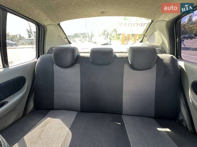 Седан Renault Clio Symbol 2002 в Ирпене