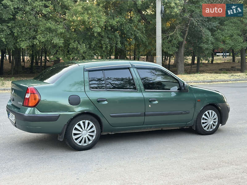 Седан Renault Clio Symbol 2002 в Николаеве