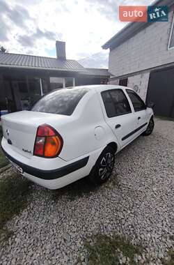 Седан Renault Clio Symbol 2003 в 