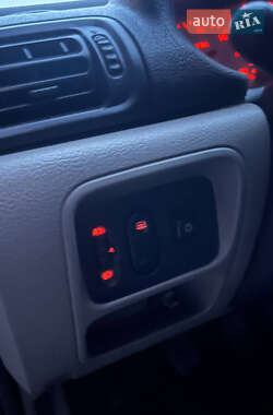 Седан Renault Clio Symbol 2003 в 