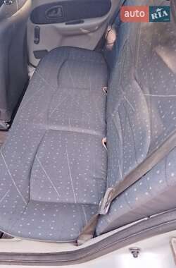 Седан Renault Clio Symbol 2004 в 