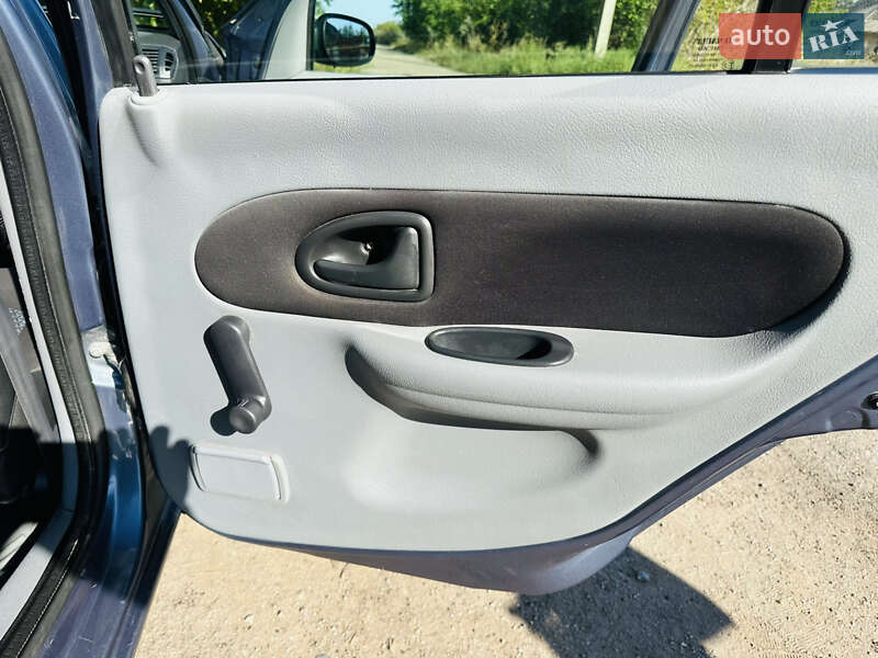 Седан Renault Clio Symbol 2008 в Запорожье фото 19 Седан Renault Clio Symbol 2008 в Запорожье
